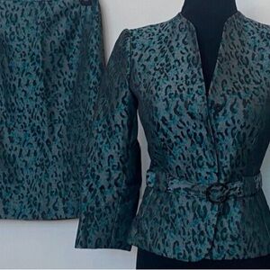 Tahari Women's Green Black Leopard Print 2PC Belted Skirt Suit Size 12P